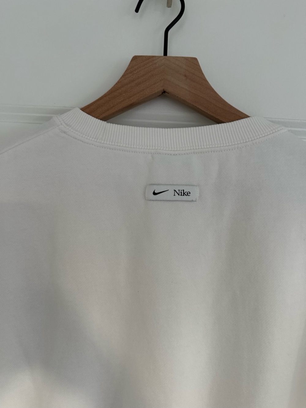 Nike White Cropped Sweatshirt with Black Logo - Picture 4 of 6